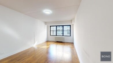 Building Photo - 96 Fifth Avenue