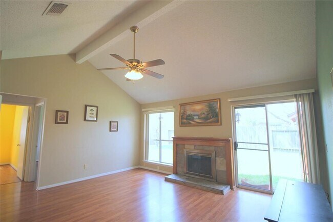 Foto del edificio - 4423 Ranger Run