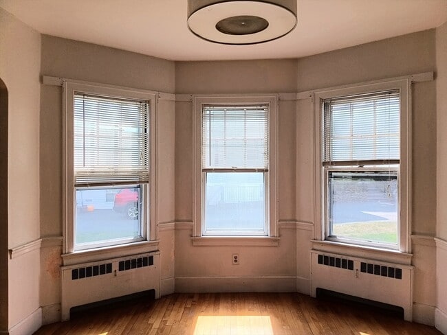 Building Photo - 451 Wolcott St