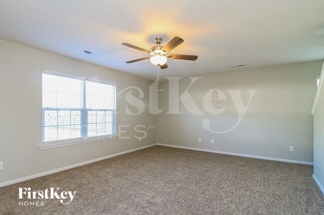 Foto del edificio - 270 Mount Olivet Dr