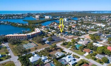 Building Photo - 217 3rd St