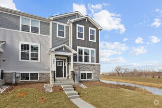 Building Photo - 541 Wolverine Dr