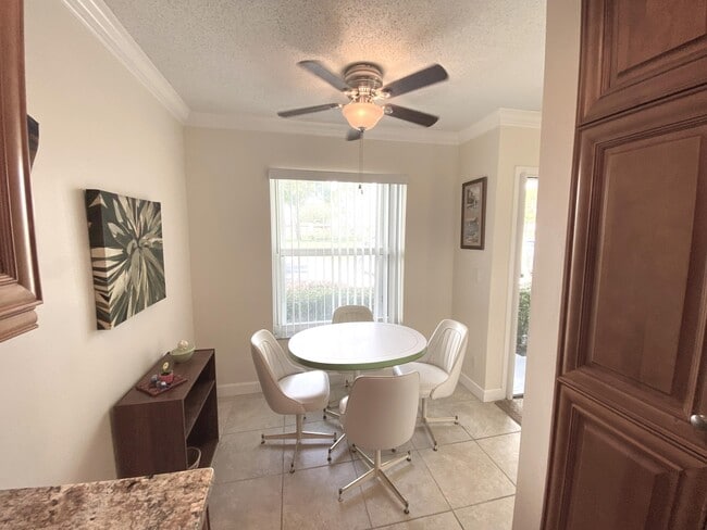 Building Photo - 1020 Citrus Way