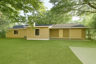 Building Photo - 3069 Caliente Ln