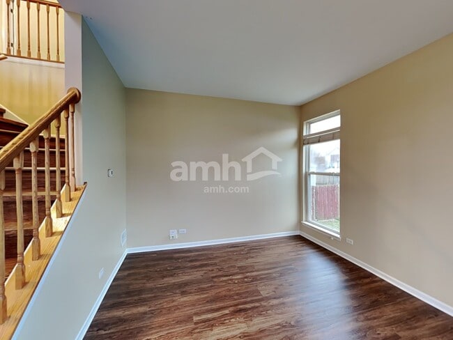 Foto del edificio - 10620 Rushmore Ln