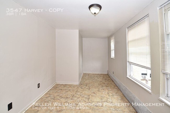 Building Photo - Updated 3BR, all utilities paid!