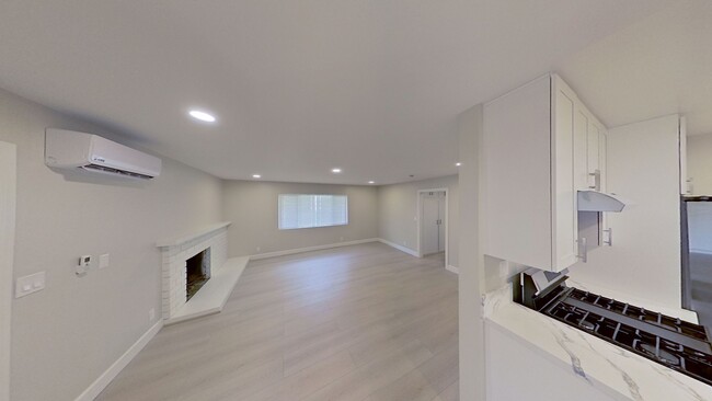 Building Photo - Springfield Apartments - 1354