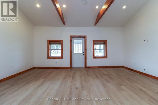 Building Photo - 246 Superior St