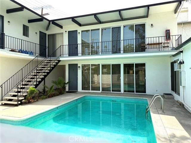 Primary Photo - 13223 Moorpark St