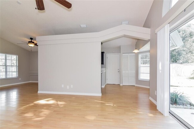 Building Photo - 1208 Altoona Ave