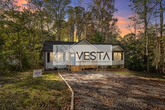 Building Photo - 9 Silent Pl