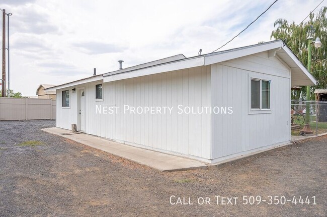 Foto del edificio - 1 bedroom 1 bathroom Unit in Soap Lake, WA