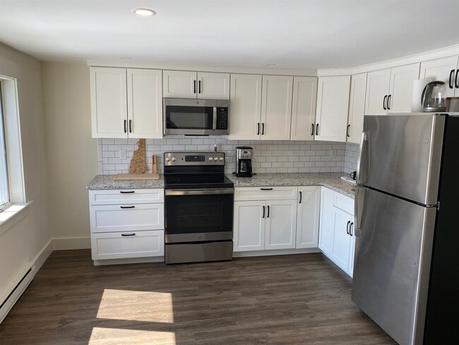 Building Photo - 17 Highland Terrace