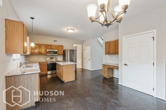 Foto del edificio - 113 Emerald Ridge Dr