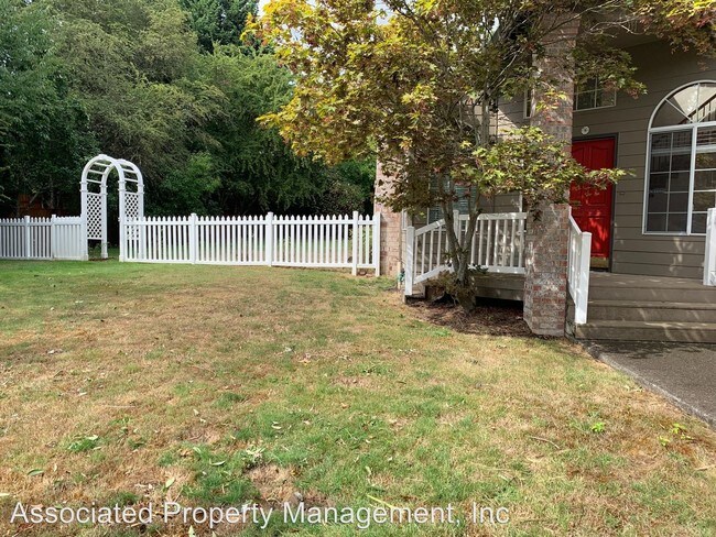 Building Photo - 3 br, 2.5 bath House - 7980 SW Gleneden Ct