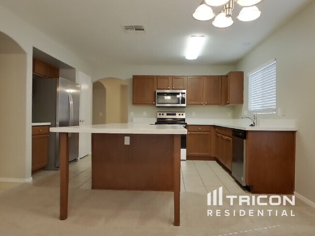 Foto del edificio - 20 N 220th Ln