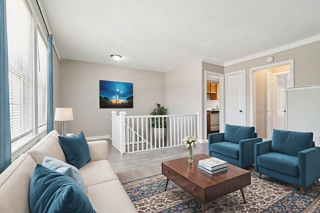 Photo - 811 Stoll St Townhome