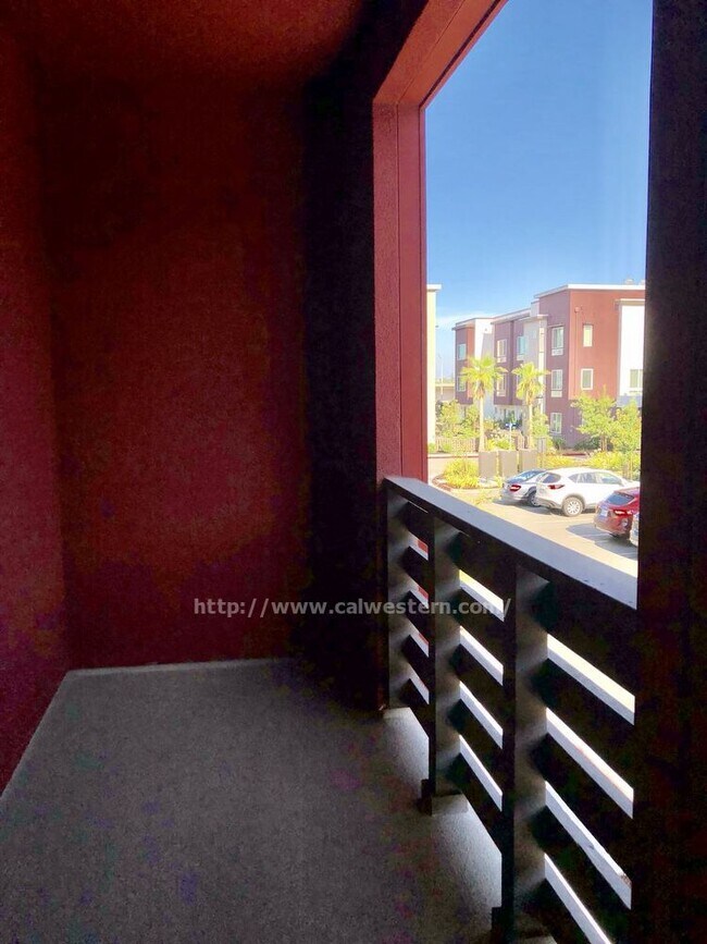 Building Photo - 415 Ellicott Loop