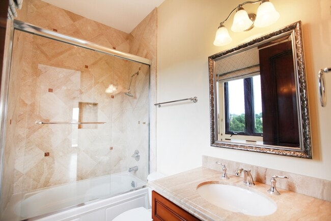 Building Photo - Luxury 3 bed 3 bath home available for rent in Malibu!