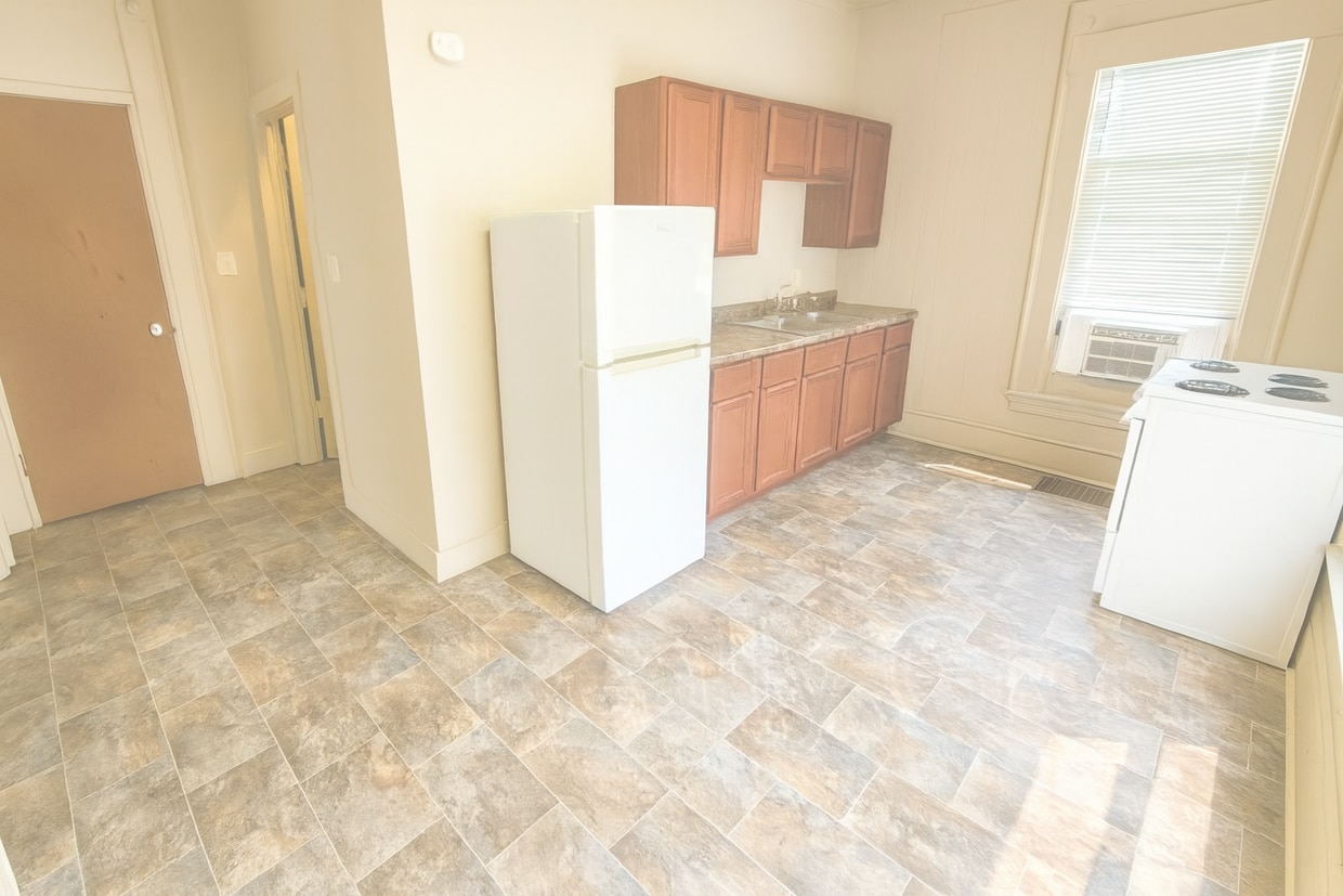 Building Photo - 1001 N 9th St