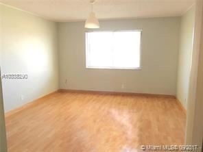 Foto del edificio - 290 Racquet Club Rd