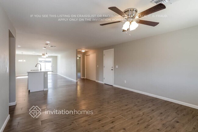 Foto del edificio - 13620 N 38th St