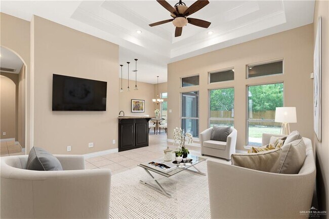 Building Photo - 3013 Iris Ave