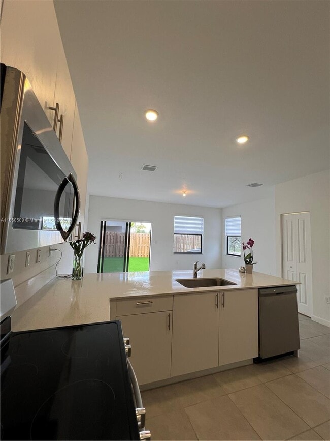 Foto del edificio - 12725 SW 234th Ter