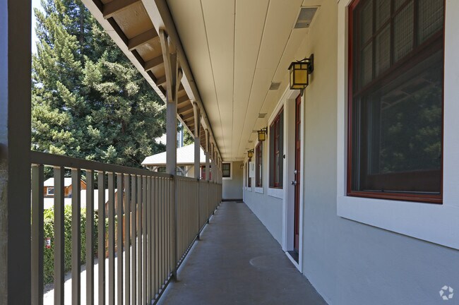 Building Photo - Hawthorne Apartment Homes