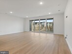 Foto principal - 14350 YESLER Ave