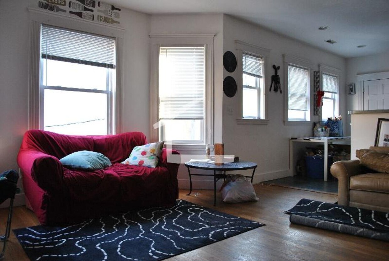Foto principal - 52 Gardner St
