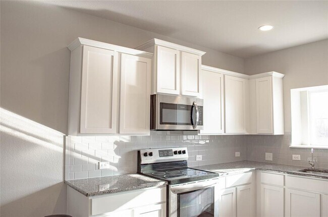 Foto del edificio - 320 Craters of the Moon Blvd