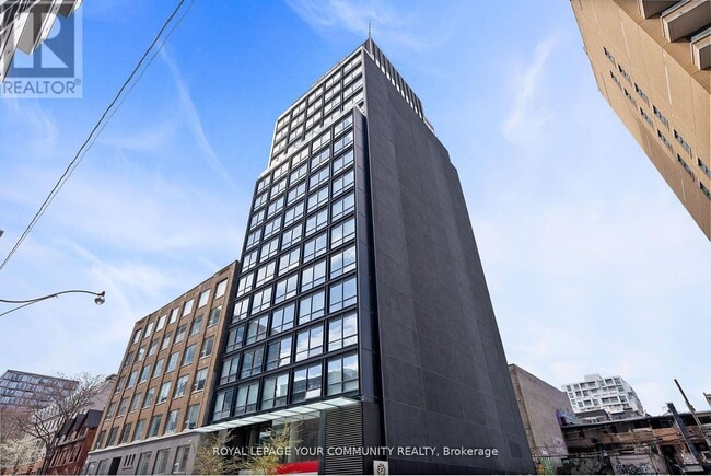Building Photo - 458-458 Richmond St W