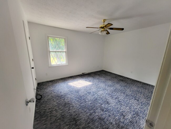 Foto del edificio - 2919 Chestnut Ln
