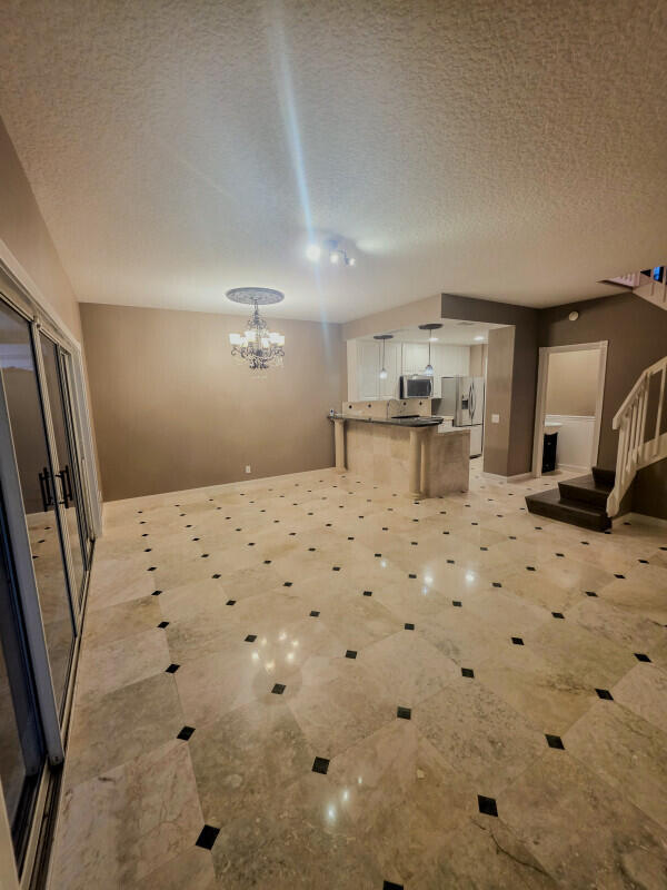 Building Photo - 43 Live Oak Cir
