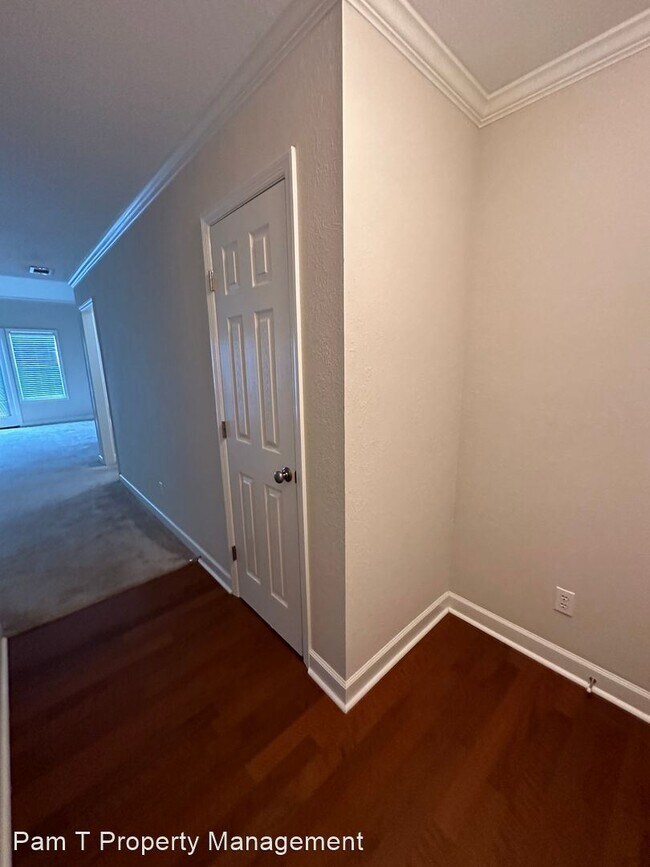Building Photo - 3 br, 2 bath House - 10 Amelia Ct