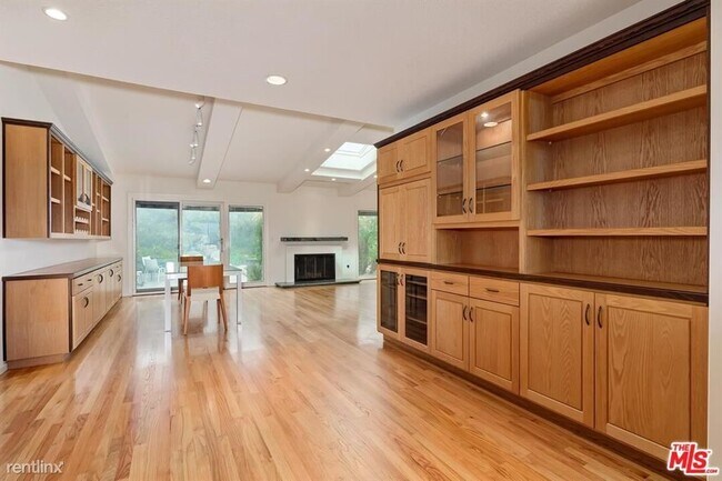 Building Photo - 3 br, 3 bath House - 18409 Wakecrest Dr