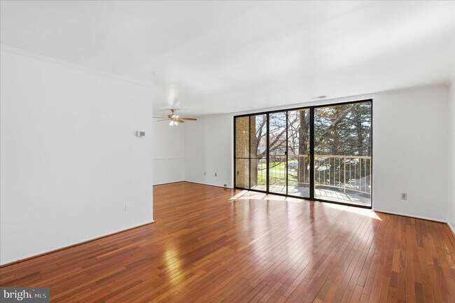 Foto del edificio - 3360 Huntley Sq Dr