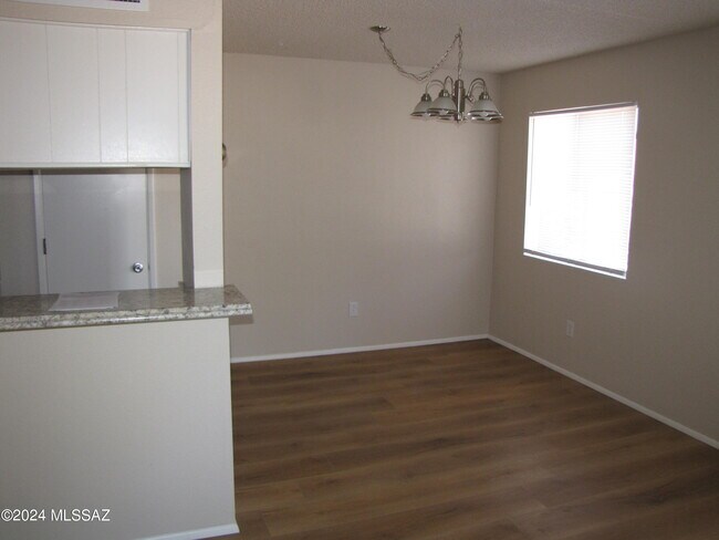 Building Photo - 6618 East Calle Alegria