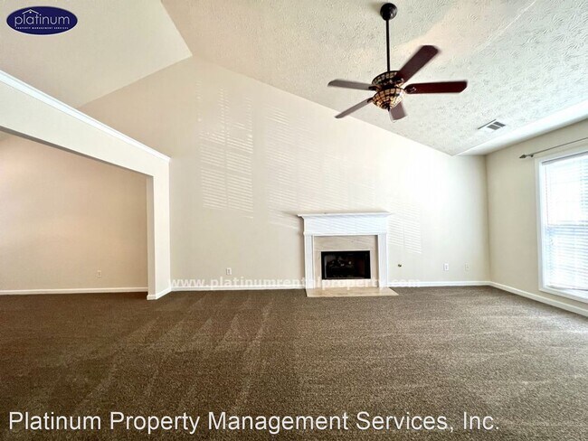 Building Photo - 5 br, 3 bath House - 1711 Green Oak Cir