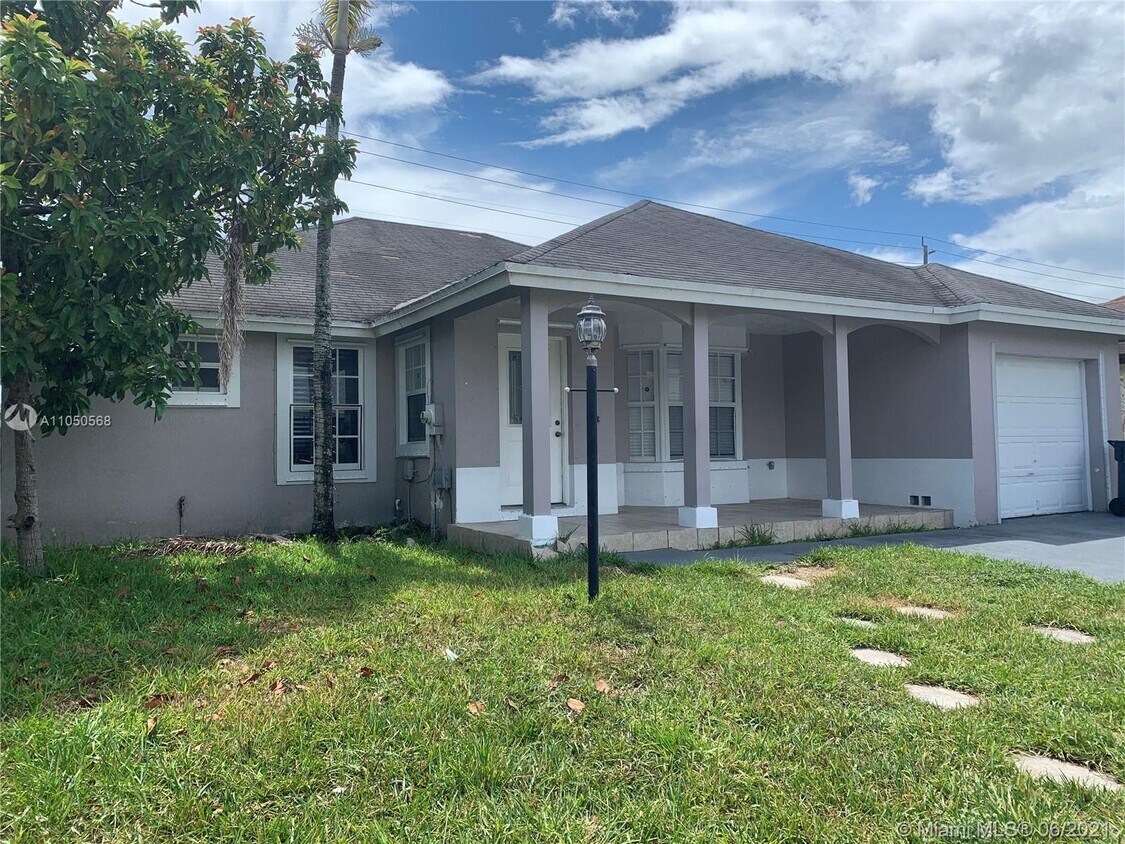 18041 SW 134th Ct, Miami, FL 33177 House for Rent in Miami, FL