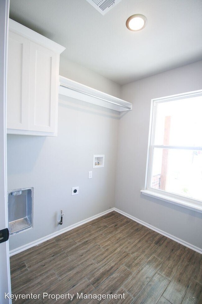 Foto del edificio - 3 br, 2 bath House - 5213 S Nassau Ave