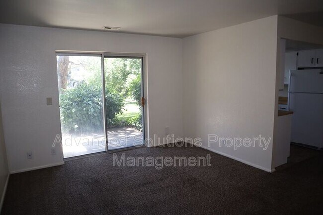 Foto del edificio - 4614 Quail Park Dr