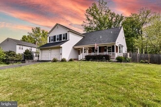 Building Photo - 5703 Pamela Dr