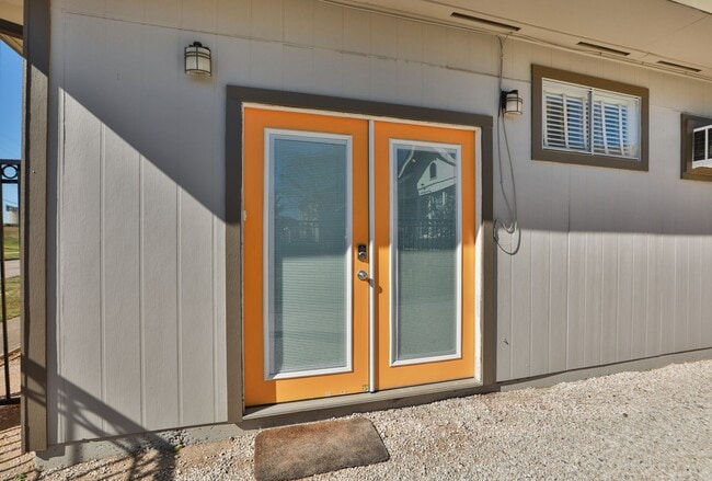 Foto del edificio - 2215 Cleburne St