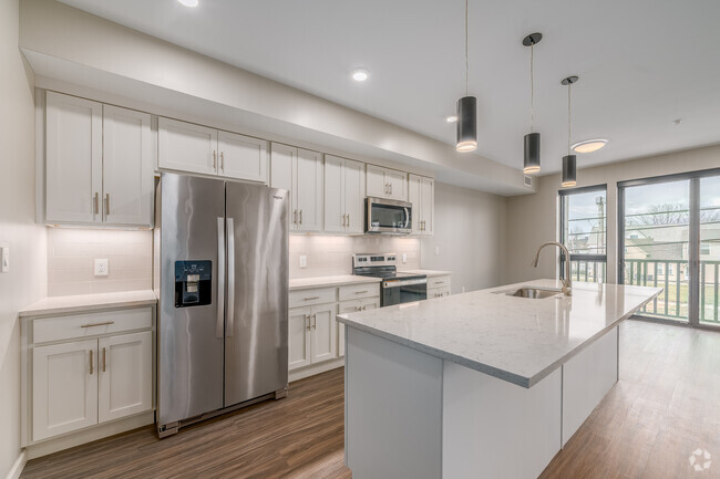 2BR, 2BA - 1,790SF - Kitchen - Grosvenor Place