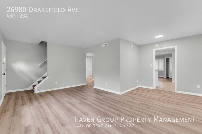 Foto del edificio - 26980 Drakefield Ave