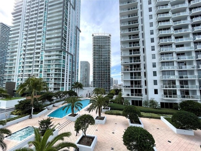Foto del edificio - 1060 Brickell Ave