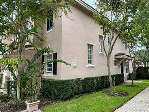 Building Photo - 287 Las Brisas Cir