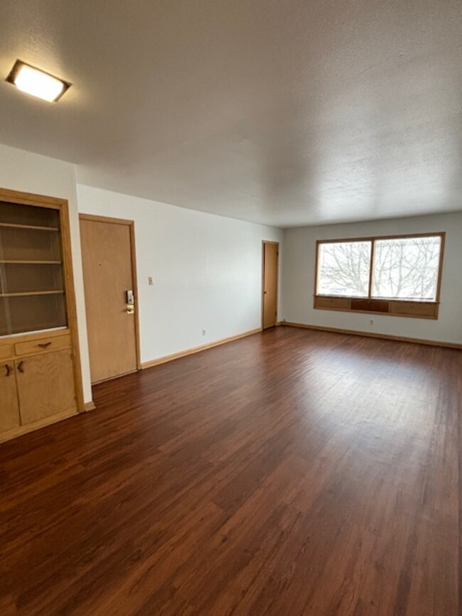 Building Photo - 4043 N 60th St